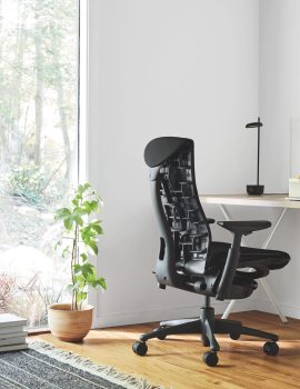 Herman Miller Embody schwarz im Homeoffice